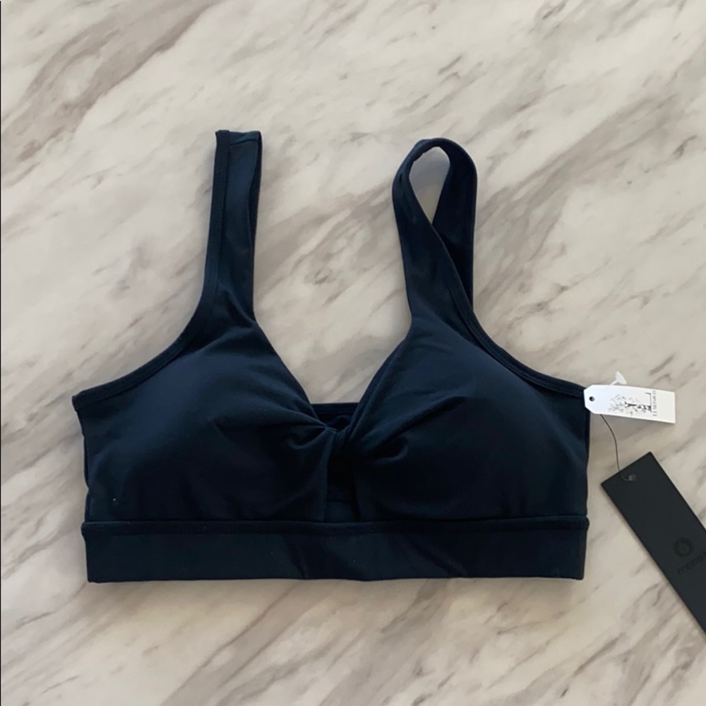 Twist Front Workout Bra